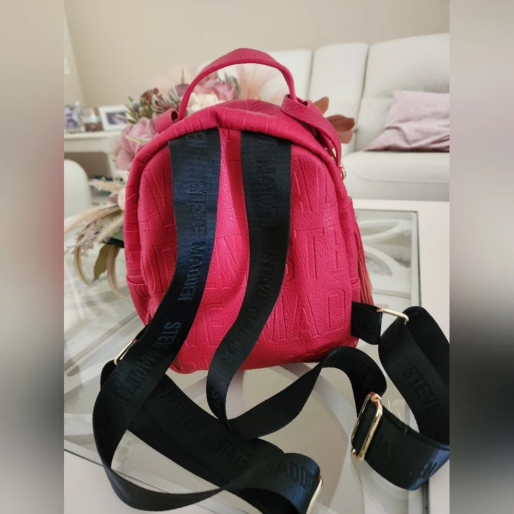 Steve Madden Women's Mini Backpack Shoulder Bag‎ Purse Zip Red Black Embossed